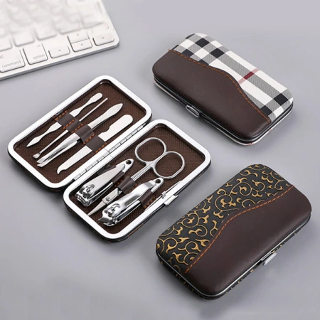 Wholesale nail clippers, nail clippers, pedicure knives, manicure tools, 7-piece beauty sets in stock Wholesale nail clippers, nail clippers, pedicure knives, manicure tools, 7-piece beauty sets in stock